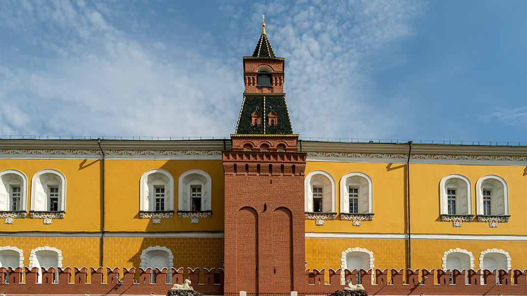 The Middle Arsenalnaya Tower