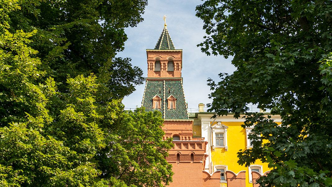 The Komendantskaya Tower
