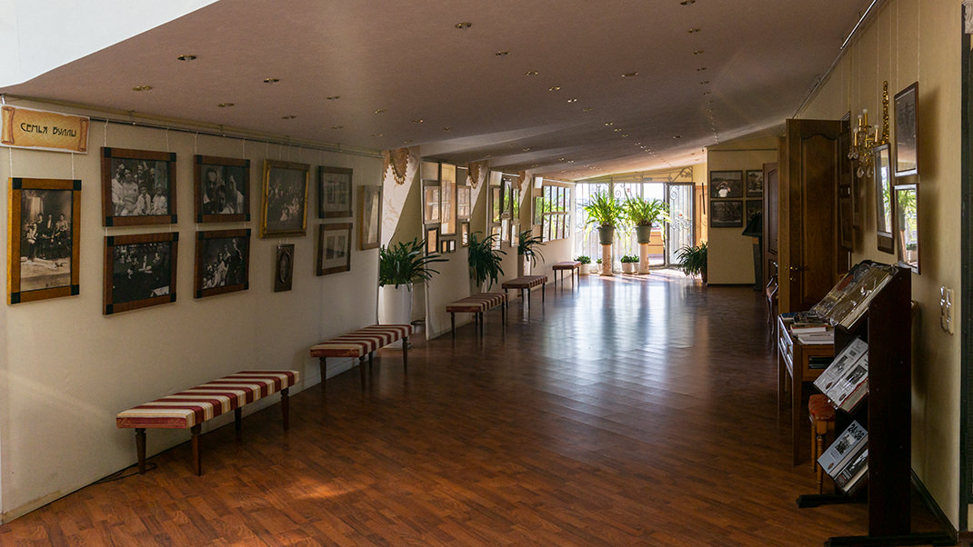 Основной зал