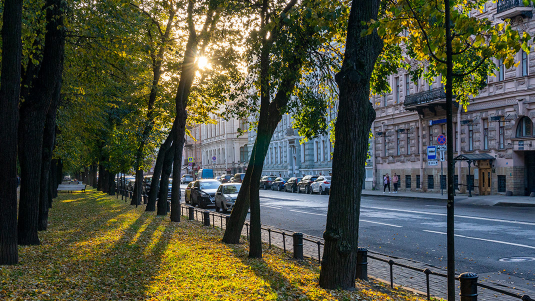 Конногвардейский бульвар в Санкт-Петербурге