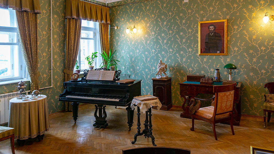 Квартира-музей была открыта незадолго до 150-летия художника