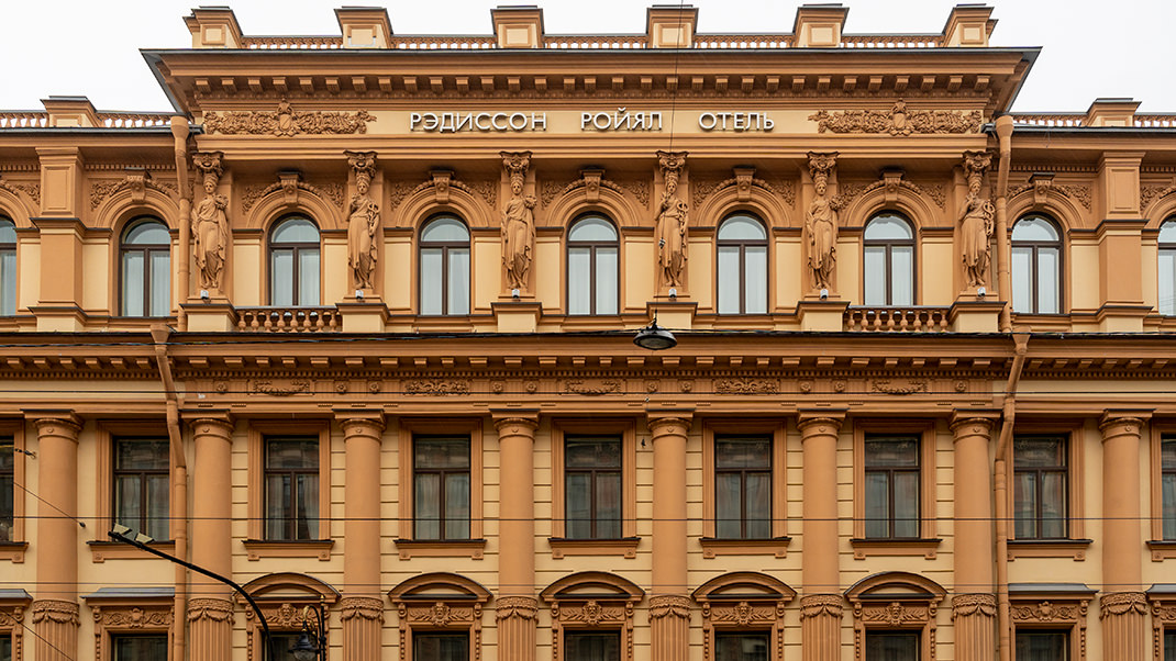 В наши дни в здании расположен пятизвёздочный отель Radisson Royal Hotel, St. Petersburg