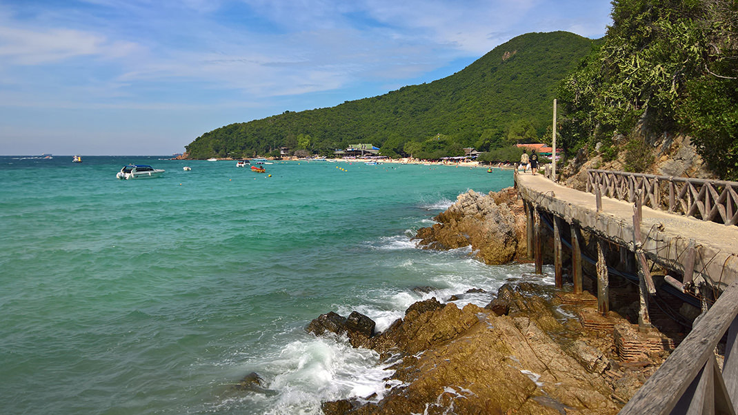 Tien Beach. Один из лучших пляжей острова - туристов не много, ценник демократичный.