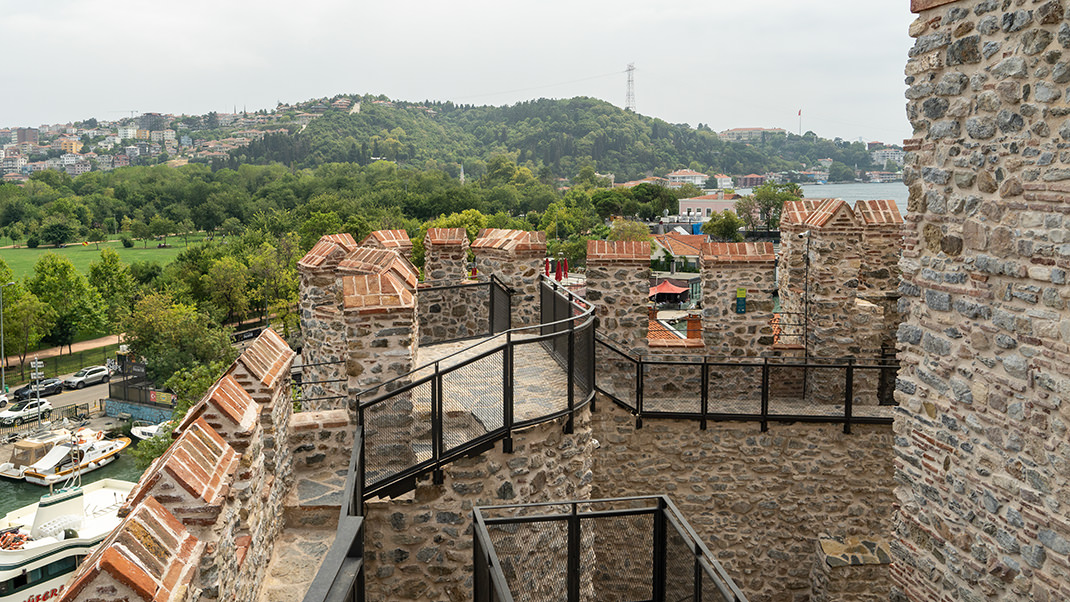 Крепость использовалась и после завоевания Константинополя